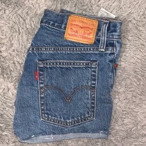 501 Levi’s Jean shorts